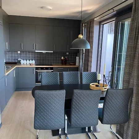 Med Panoramautsikt Innendors Parkering Appartement *