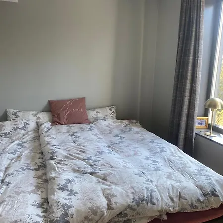 Appartement Med Panoramautsikt Innendors Parkering