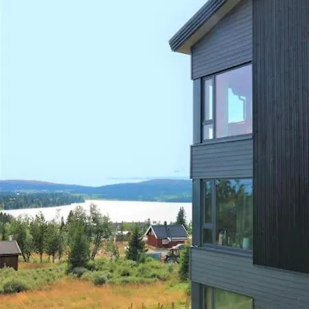 Apartamento Med Panoramautsikt Innendors Parkering *