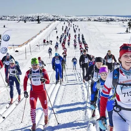 Apartamento Med Panoramautsikt Innendors Parkering